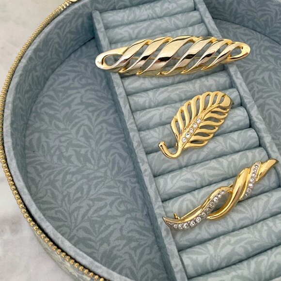 Gold Tone Brooches Bundle - Picture 2 of 6